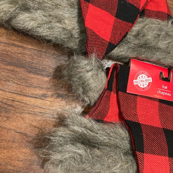 NWT Matching Plaid Christmas Santa Hat & Stockings - Picture 5 of 8